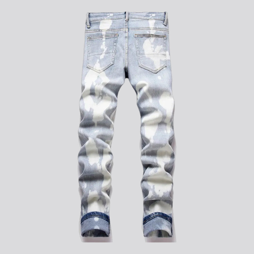 Distressed style men's jeans